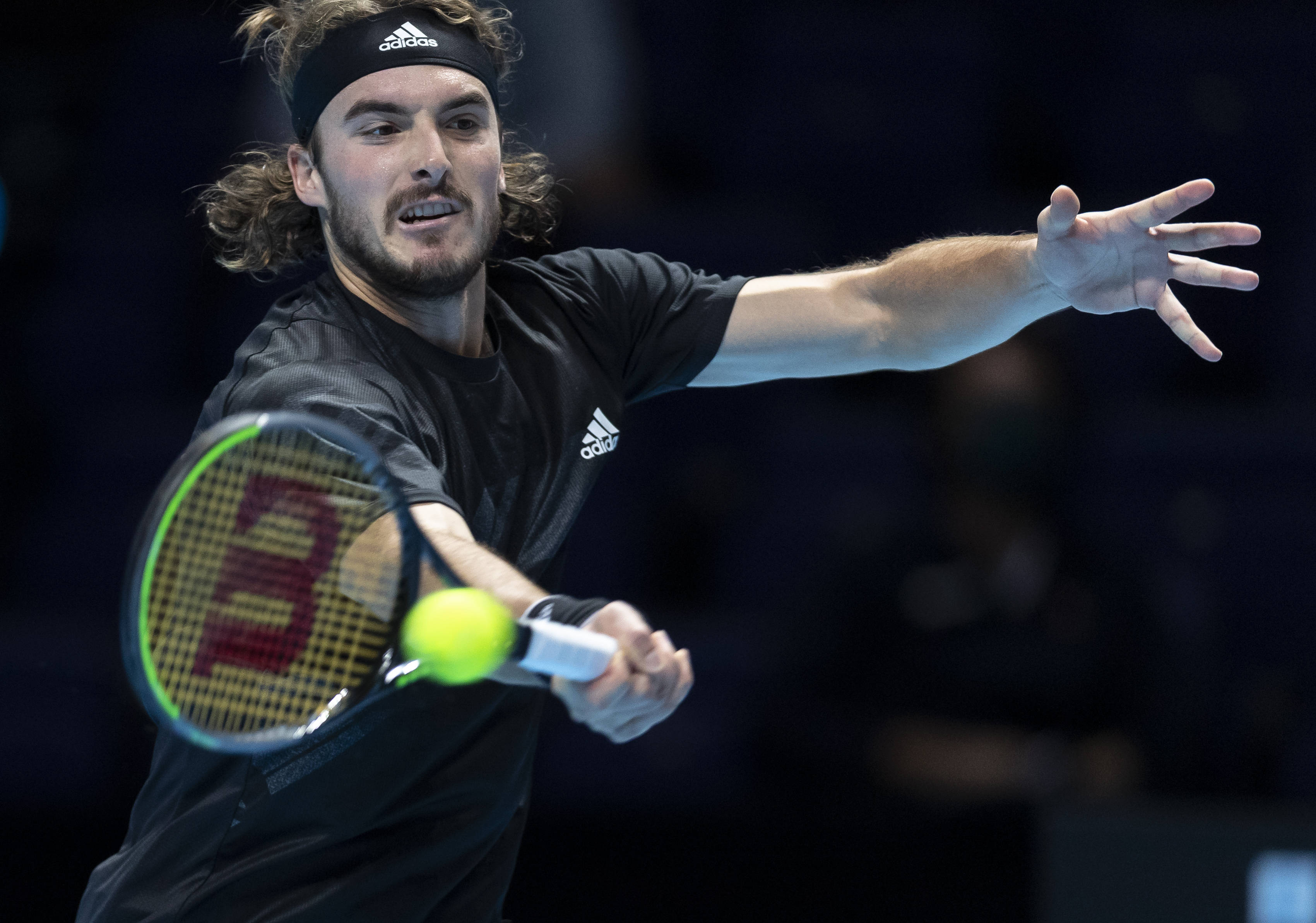 美国网球队绝杀德国网球队,西西帕斯送出助攻的简单介绍 美国网球队绝杀德国网球队,西西帕斯送出助攻的简单介绍