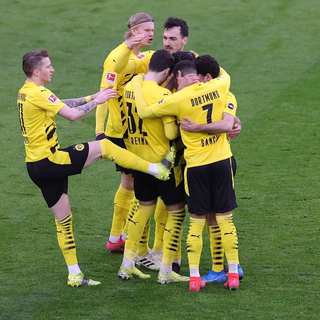 德国碾压多特蒙德,苏亚雷斯扛起全队 德国碾压多特蒙德,苏亚雷斯扛起全队