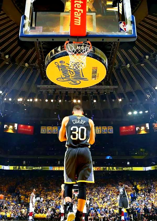 骑士完胜山东队,库里状态火热 骑士完胜山东队,库里状态火热