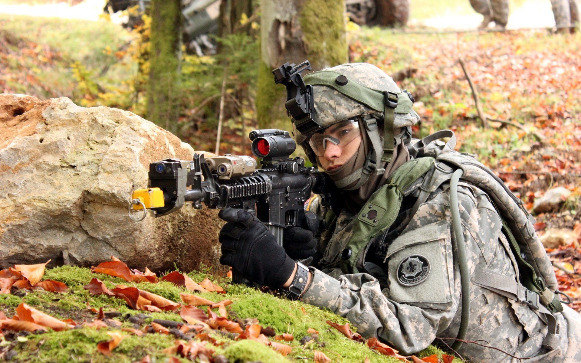 悬崖边的网球革命,当摩纳哥的红土小子正手击溃巴萨式优雅