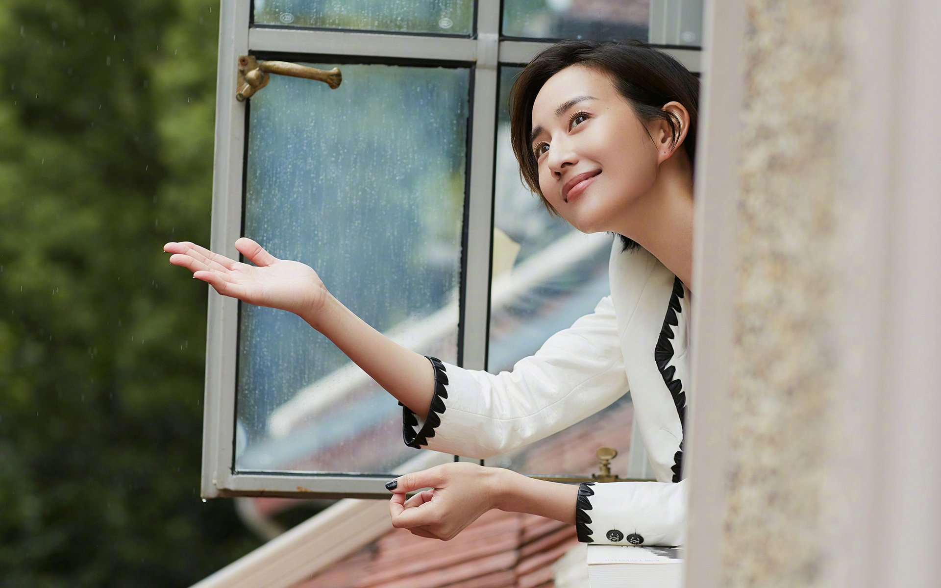 双重封锁,从安哥拉海岸到英超绿茵,封锁如何改变历史与冠军的走向