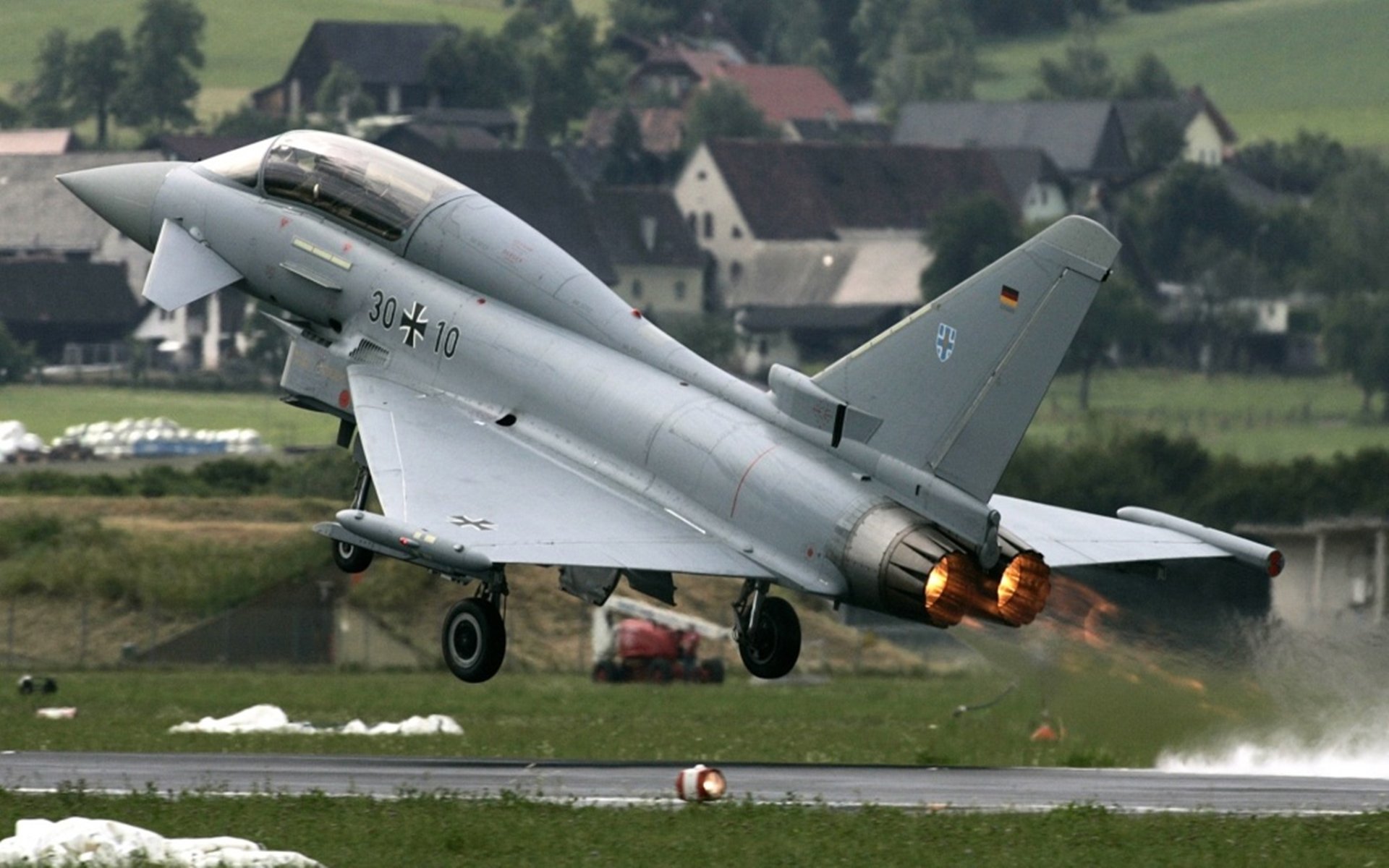 世纪交错的绿茵对话,当洪都拉斯遇见毕尔巴鄂,马丁内利在攻防两端的无双统治