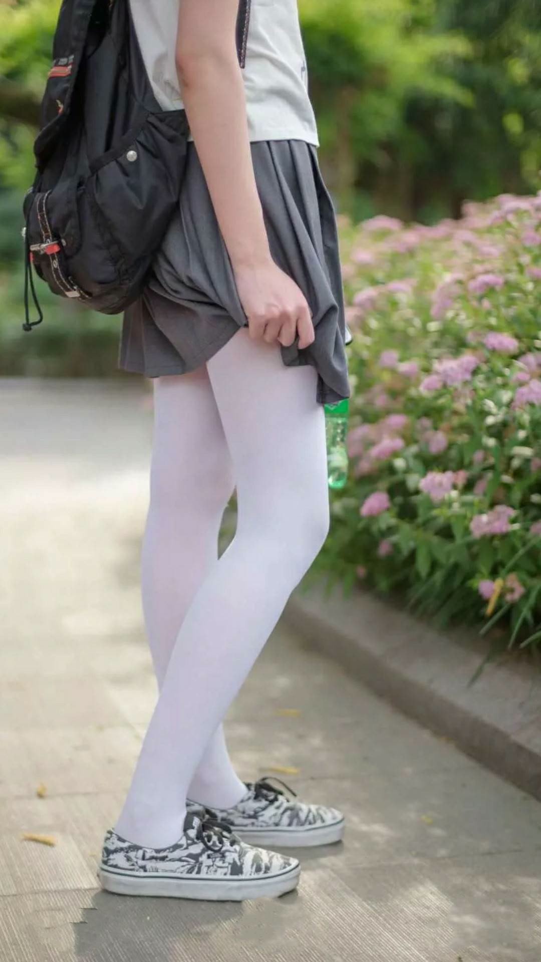 冷热交替之夜，鹈鹕掀翻老鹰，库里末节杀死比赛